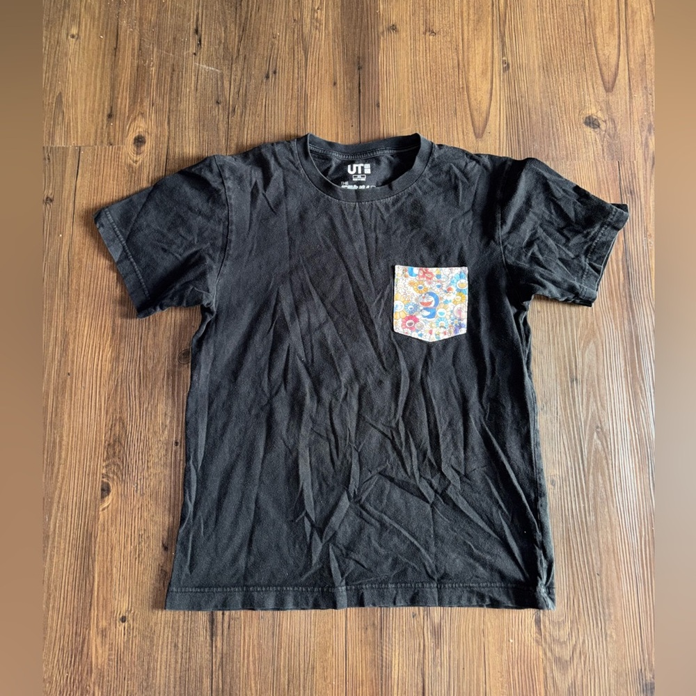 murakami x Uniqlo pocket t shirt